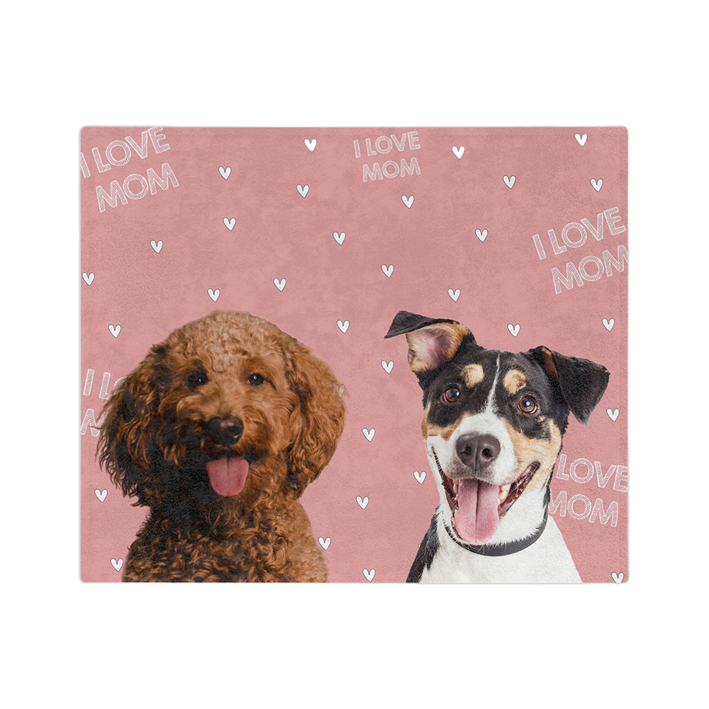 Hearts pattern blanket with the phrase "I Love Mom", featuring custom portraits of two pets.