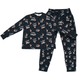 Black jogger pajama set with 'I love Dad' pattern on a white background[PajamaSet(Shirt&Joggers)]